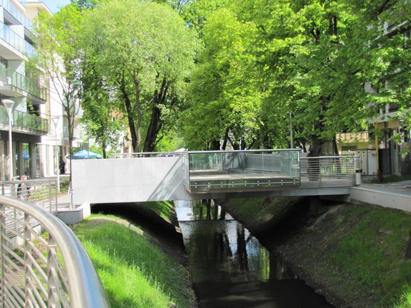 Solna 80 - Centrum Miasta Z Podziemnym Garażem